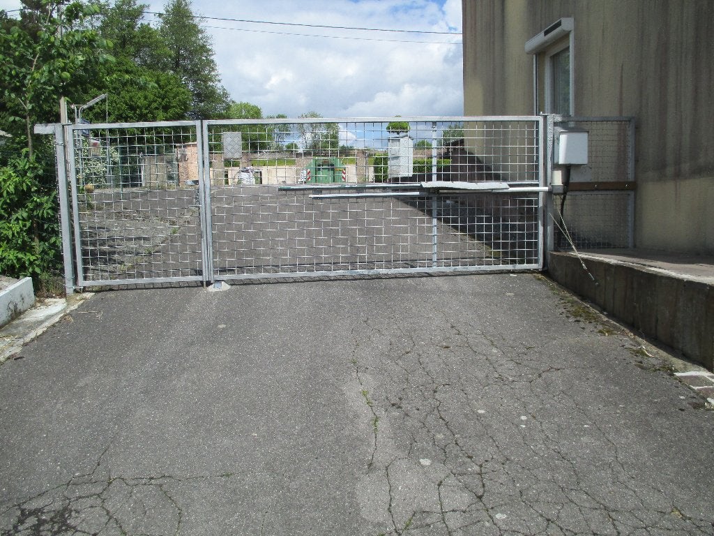 Portail d'une largeur de 375 cm d'ouverture - (290 cm)., Enlèvement, Utilisé