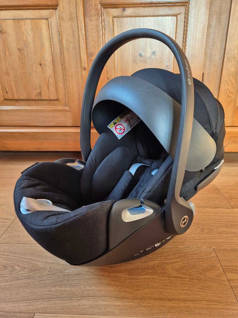 2 autostoelen Cybex (Serie Z) en 1 basis (0-4 jaar), Autres marques, 0 à 18 kg, Comme neuf, Enlèvement