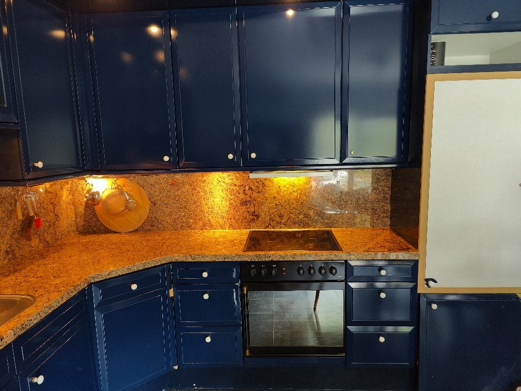 Te koop: Degelijke keuken met granieten werkblad, Ophalen, Gebruikt, Blauw, Hoekkeuken