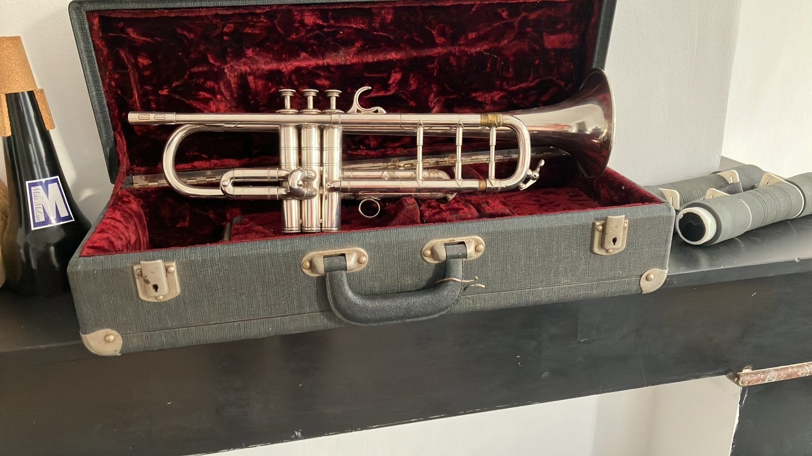 Trompette en Si b, Selmer 66,  en bon état. Soirdines+3becs., Enlèvement, Comme neuf