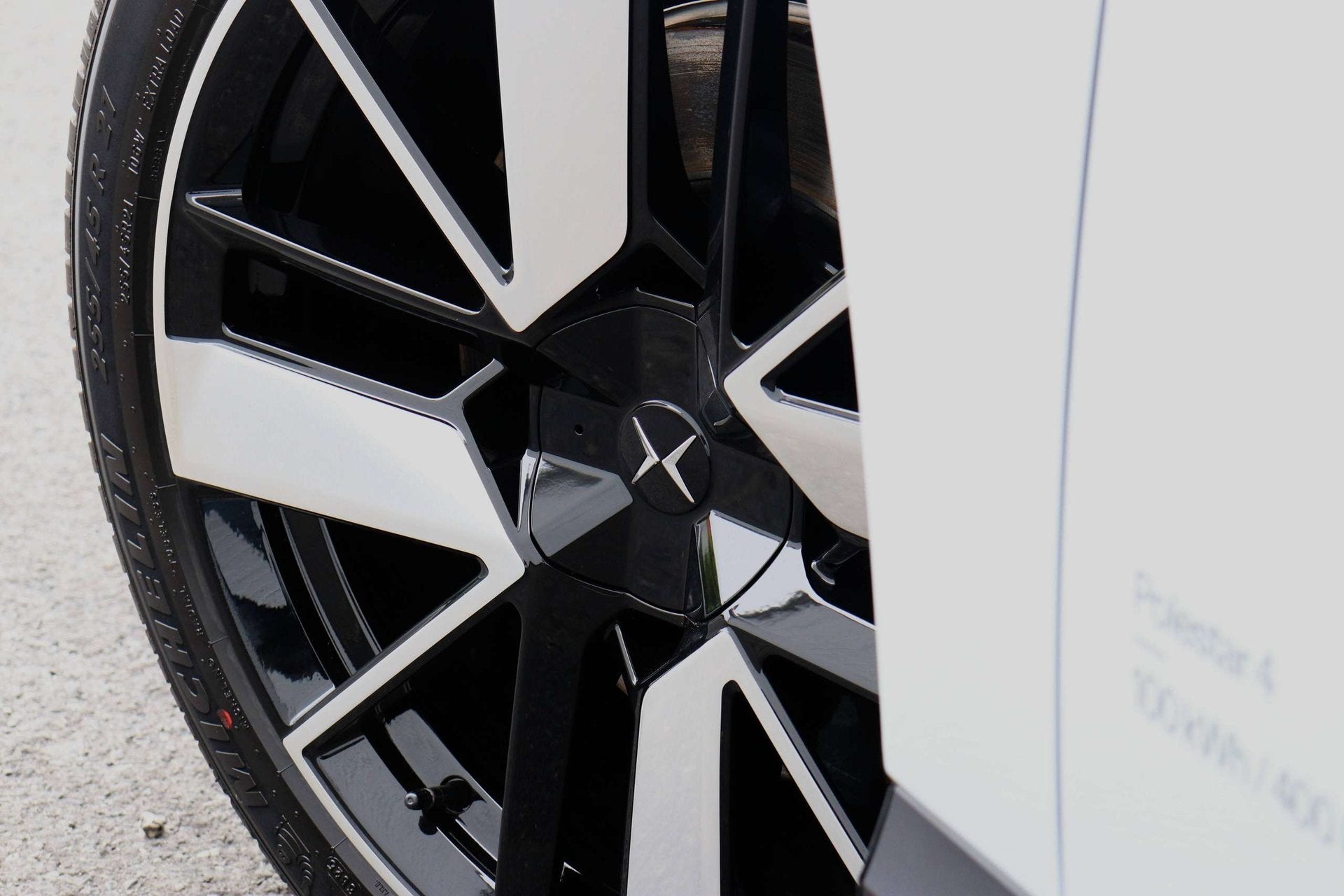 Polestar 4 100 kWh Long Range Dual Motor - Plus&Pilot/NappaL, Auto's, Polestar, Automaat, 544 pk, 5 zetels, 400 kW