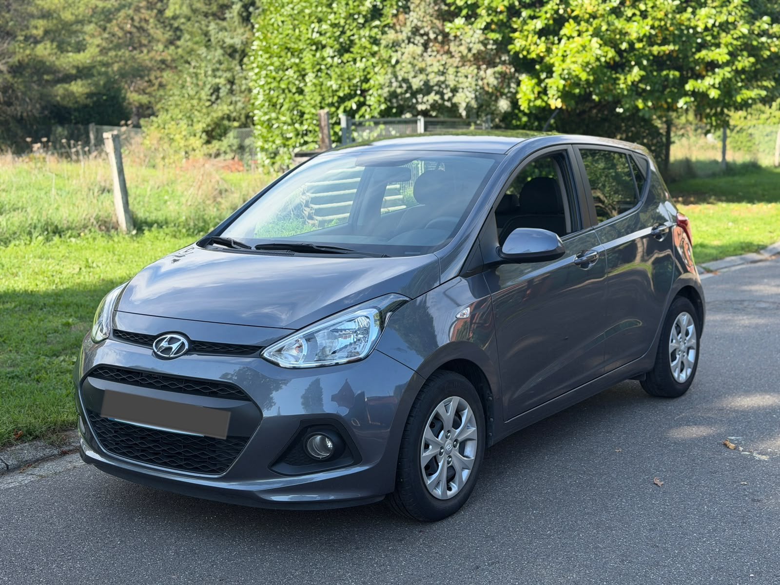 hyundai i10 Benzine 52.800 km Gekeurd vvk, Autos, Achat, Ordinateur de bord, Particulier, Essence