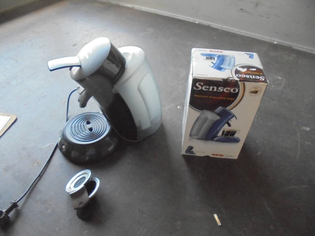 Senseo + réservoir neuf, Electroménager, Autres modèles, Réservoir d'eau amovible, Enlèvement ou Envoi, Dosettes et capsules de café