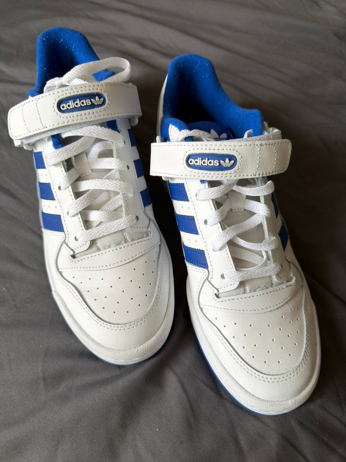 Adidas T44 sneaker in zeer goede staat, Ophalen of Verzenden, Zo goed als nieuw