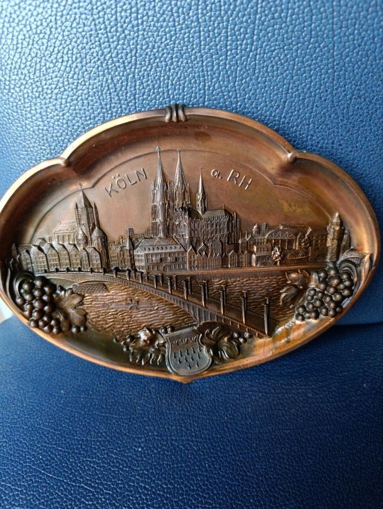 Mooi souvenir van Keulen, Ophalen