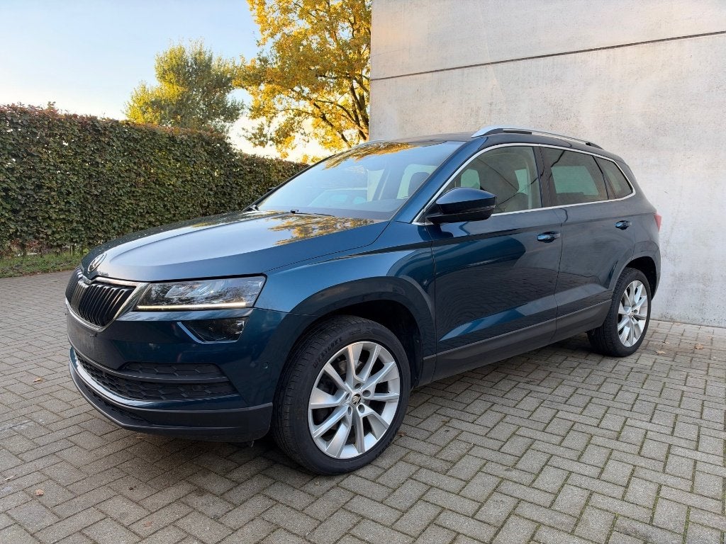 Skoda Karoq 1.5 TSI Pano Keyless Led Navi Full Full Option, Auto's, Automaat, Dealer onderhouden, 1498 cc, 4 cilinders