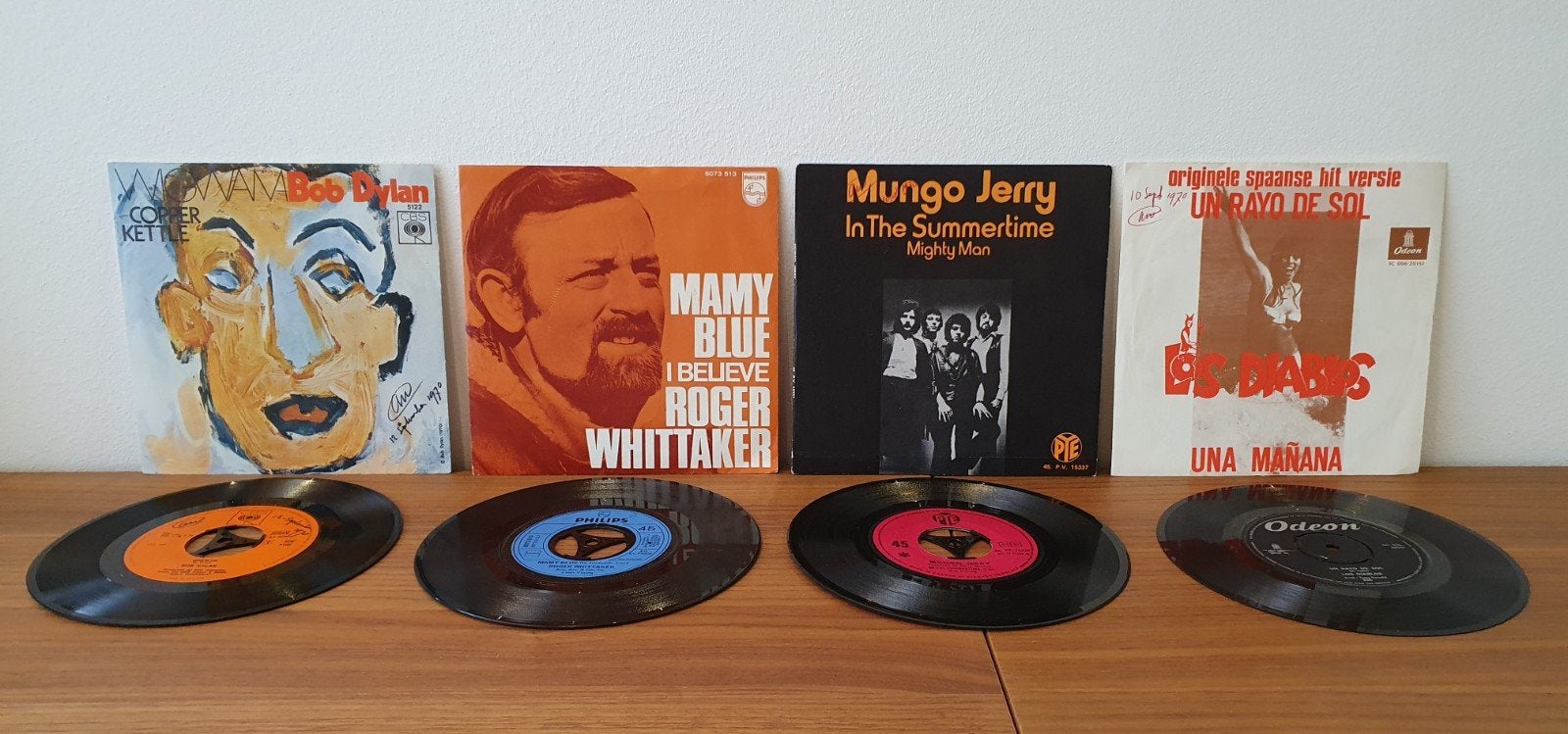 4x singles (Bob Dylan, Whittaker, Mungo Jerry, Los Dablos), Enlèvement ou Envoi