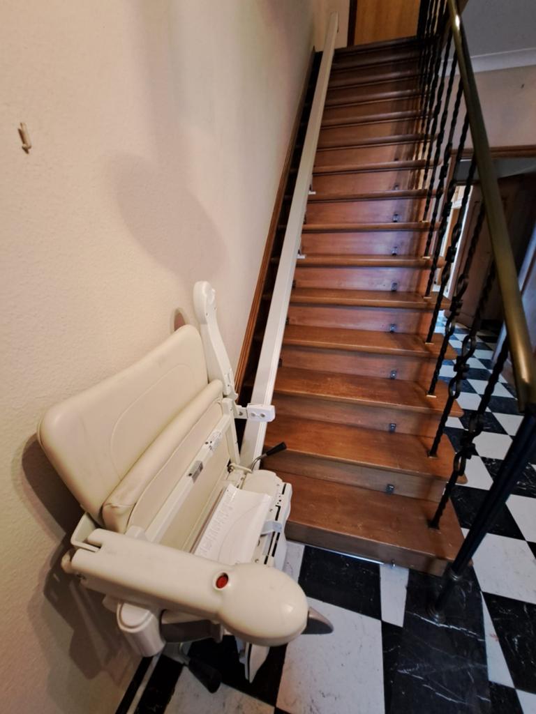 Traplift voor rechte trap., Enlèvement