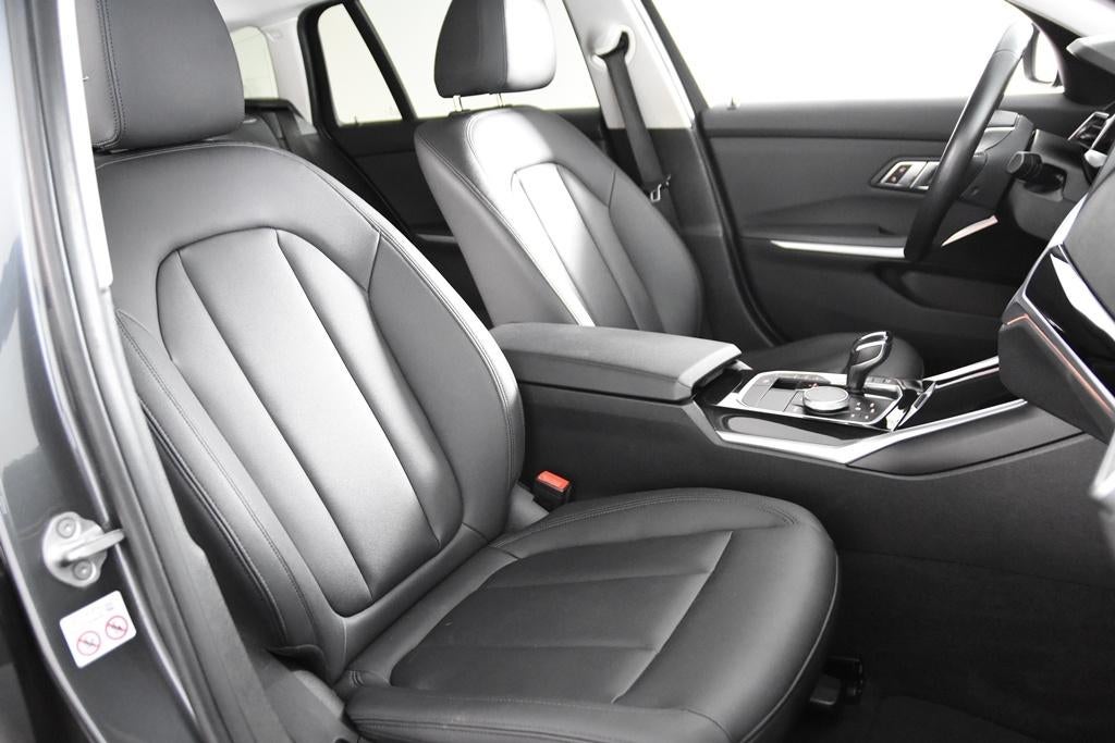 BMW 318 ia Touring, Autos, Cuir, Argent ou Gris, Achat, Euro 6