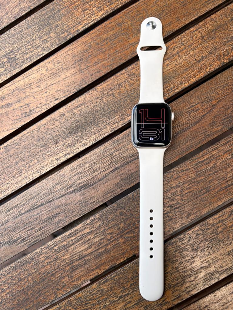 Apple watch SE 3 -44mm- M/L 2 maand oud, Ophalen, Zo goed als nieuw