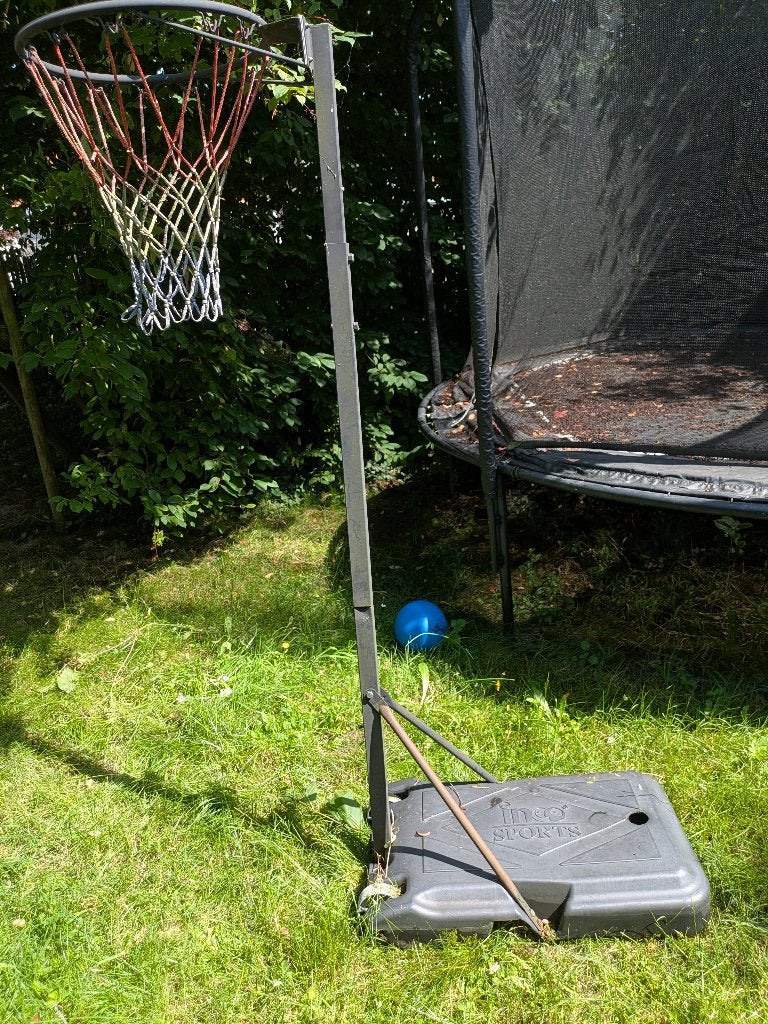 Basketbalring met standaard, Sport en Fitness, Basketbal, Ophalen, Gebruikt, Ring, Bord of Paal