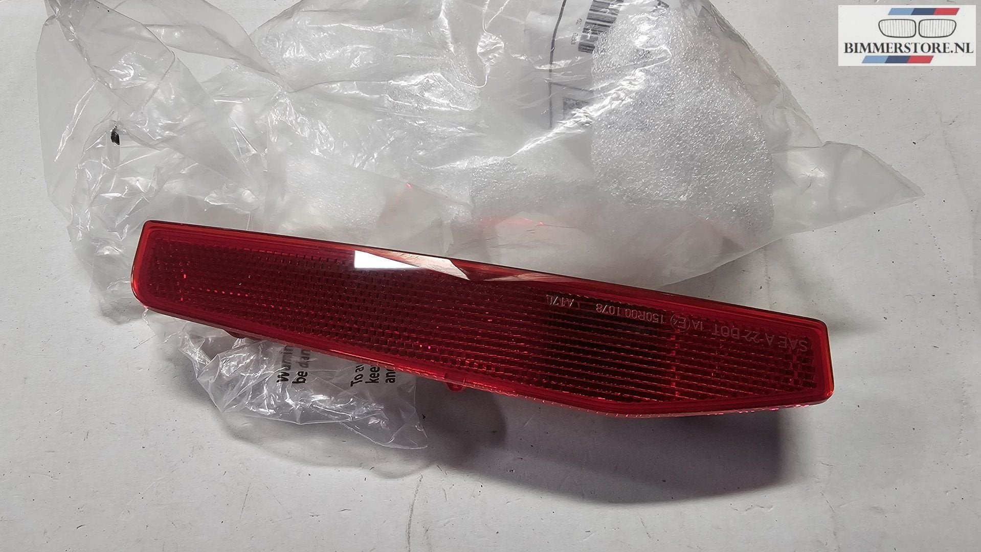 Reflector achterbumper rood links BMW X2 serie U10 63255A35E, Gebruikt, -, Ophalen of Verzenden, -
