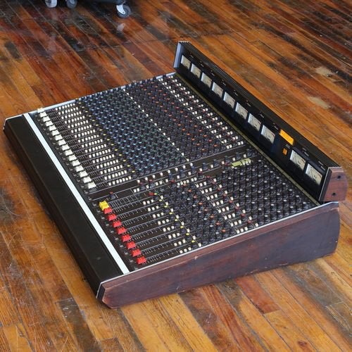 Ophaling/aankoop oude/defecte radio/versterker/instrument, Ophalen, Zo goed als nieuw