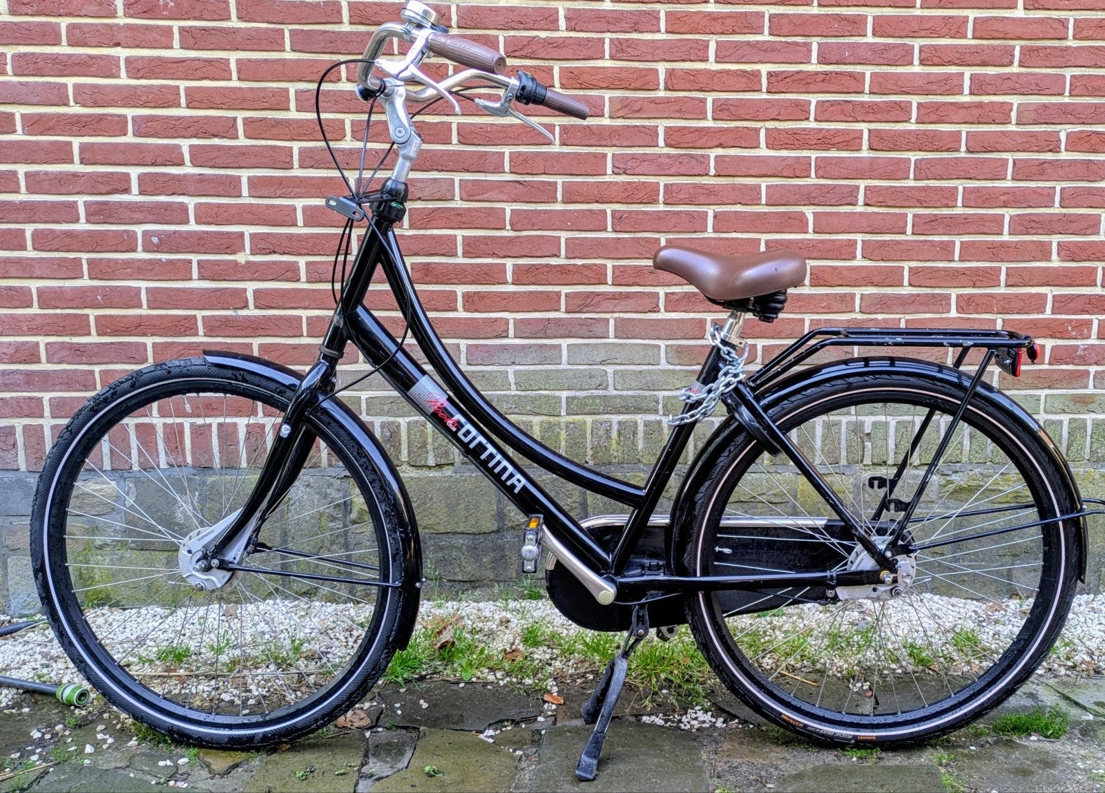 Zwarte Cortina Roots fiets met nieuwe reflecterende banden, Fietsen en Brommers, Fietsen | Dames | Damesfietsen, Velgrem, Versnellingen