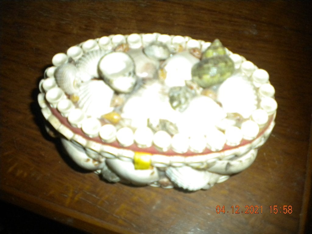 Juweelkistje met schelpjes erop (m2458381070) — Rommelmarktspullen ...