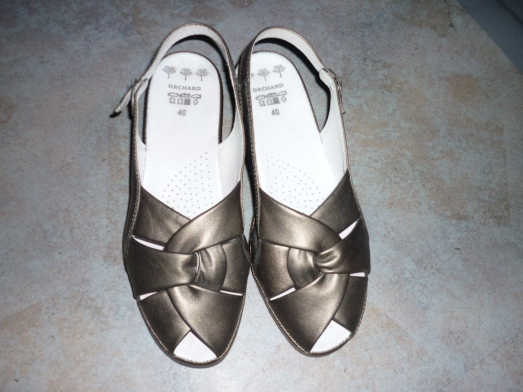 Schoenen 40-40,5, Kleding | Dames, Schoenen, Ophalen of Verzenden, Zo goed als nieuw, Schoenen met lage hakken