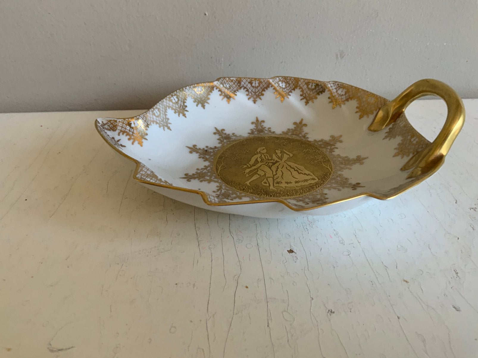 Bol à feuilles en porcelaine LimogesJS France Etching Gold, Enlèvement ou Envoi