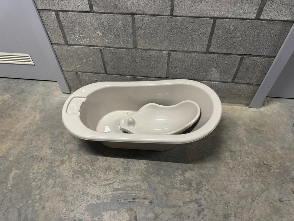 Baby tub+seat/Babybadje+zitje/Baignoire pour bébé+siège, Enfants & Bébés, Enlèvement, Comme neuf, Baignoire, Autres marques