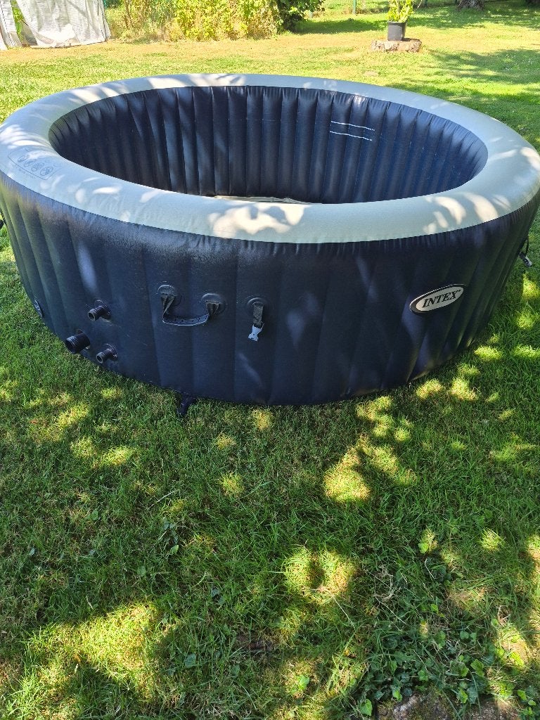 JACUZZI INTEX 6P, Enlèvement, Comme neuf, Tapis de sol, Gonflable