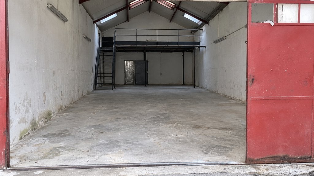 dépôt à louer, Bruxelles, 110 m², Overige soorten, Direct bij eigenaar