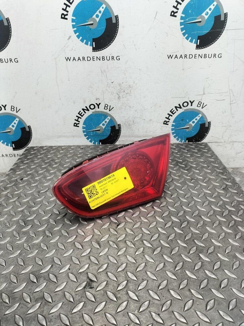 SEAT LEON 1P 1.2 TSI COPA Reference  ACHTERLICHT R 2011, Autos : Pièces & Accessoires, Enlèvement ou Envoi, Utilisé, ARN reconnu