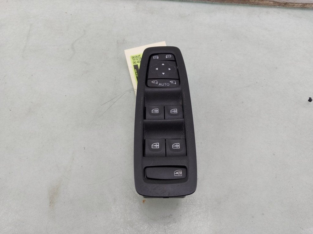 COMMUTATEUR VITRES ELECTRIQUES Renault Kadjar (RFEH), Autos : Pièces & Accessoires, Autres pièces automobiles, Renault, Utilisé