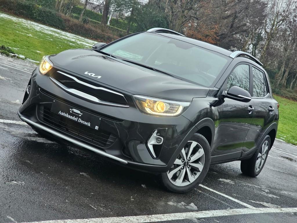 Kia stonic 1.2 benzine pulse 2024 | CAMERA | LANE ASSIST, Auto's, Kia, Voorwielaandrijving, Stof, Zwart, Bedrijf