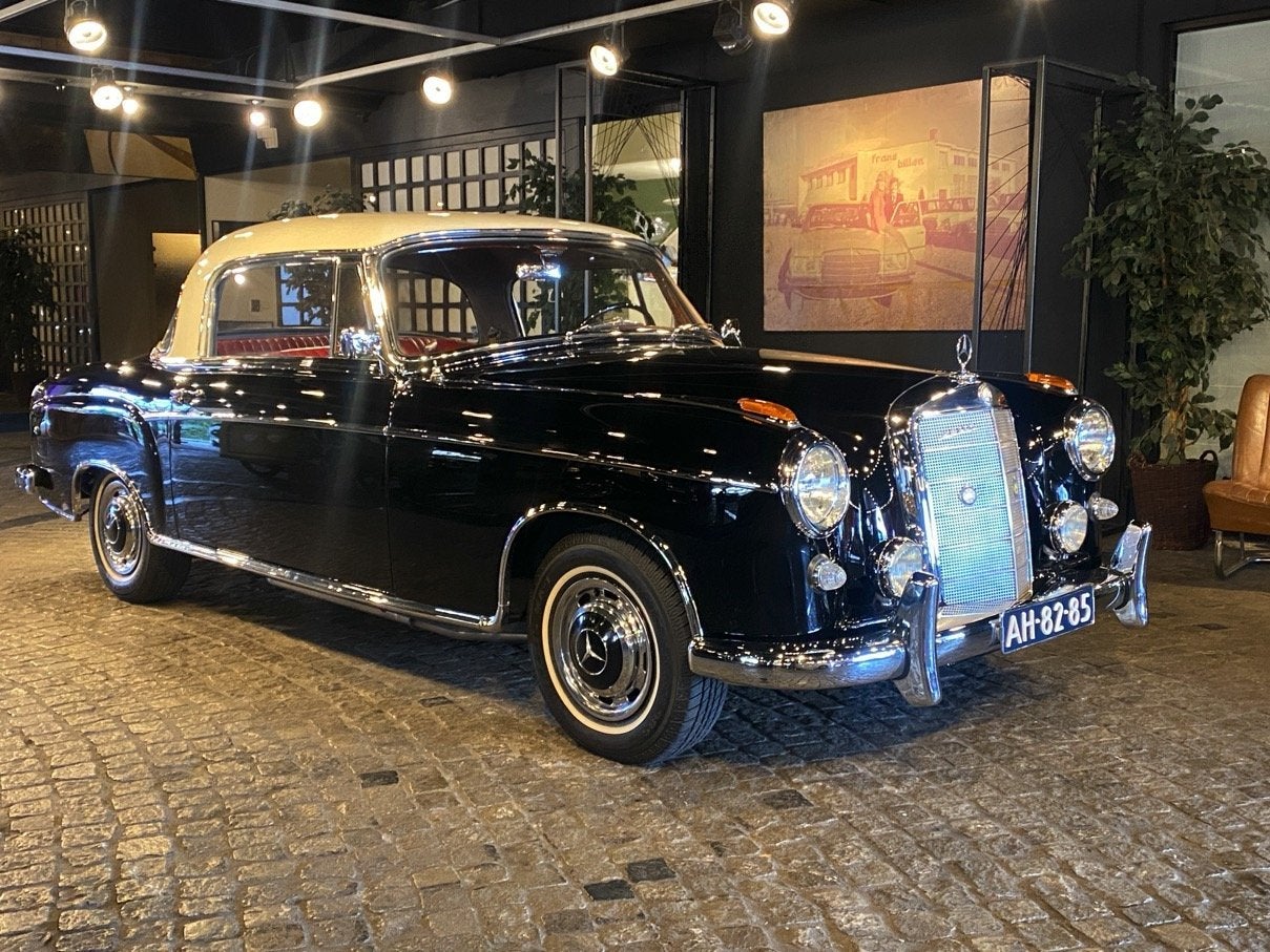 Mercedes-Benz 200-serie 220 Ponton 220 S Coupé (bj 1958), Auto's, Zwart, Mercedes-Benz, Bedrijf, Handgeschakeld