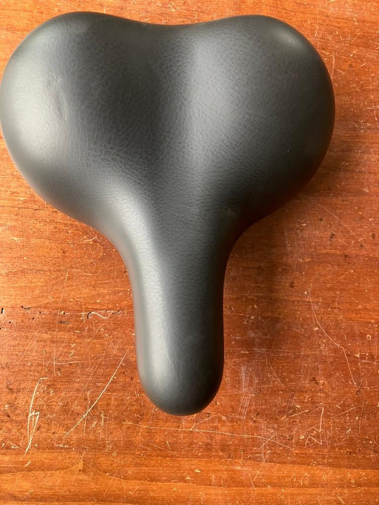 Fietszadel, Ophalen, Zo goed als nieuw, Elektrische fiets, Zadel