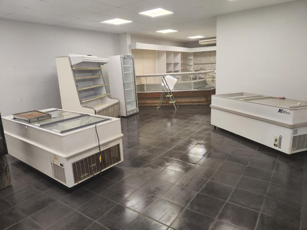 Commercieel pand met woonst te Nijlen, Immo, 200 tot 500 m², 177 m², 5 kamers, Hoekwoning