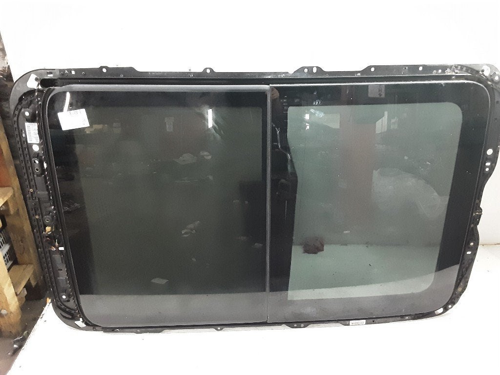 TOIT OUVRANT Volkswagen Passat Variant (3G5) (3G877041), Volkswagen, Mevr. I. Hauben, Utilisé, Rue de l'Espoir 34 34
4030  GRIVEGNÉE, BE