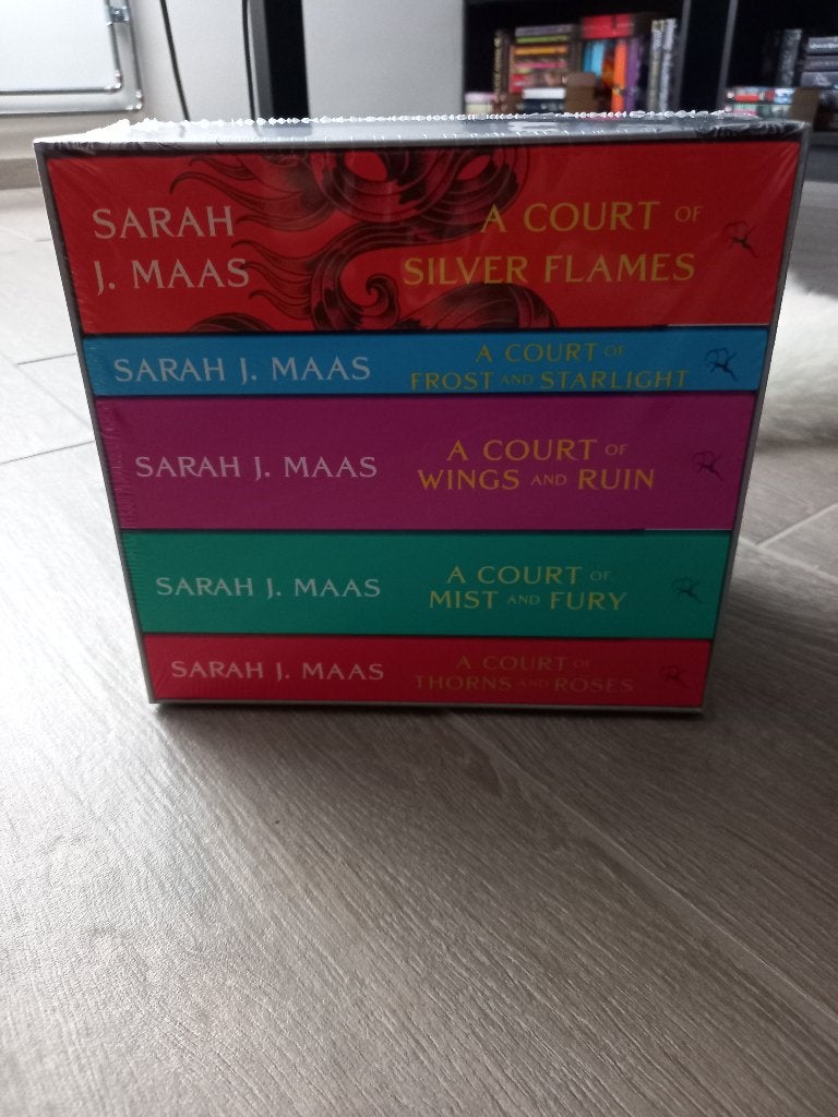 Nieuw -  A Court of Thornes and Roses box - Sarah J Maas, Ophalen, Nieuw, Sarah j. Maas, België