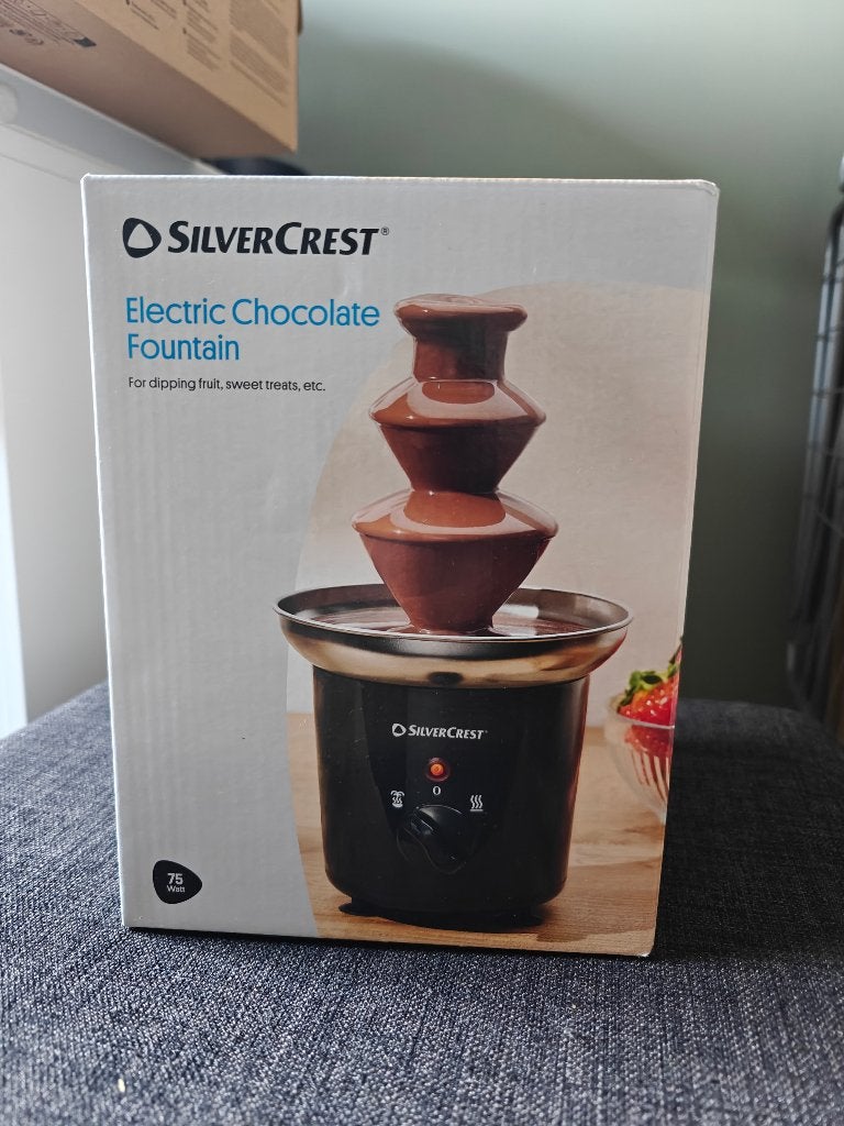 Nouvelle fontaine à chocolat Silvercrest, Neuf, Enlèvement ou Envoi, Autres marques, Noir