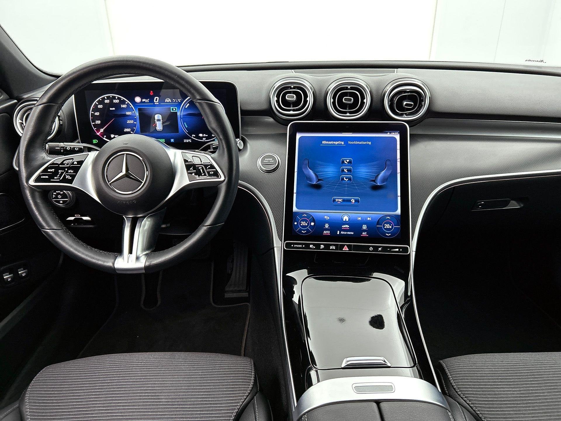 Mercedes-Benz C-Klasse 300 e Break Luxury Line | Night Pack, Argent ou Gris, Achat, 1800 kg, Euro 6