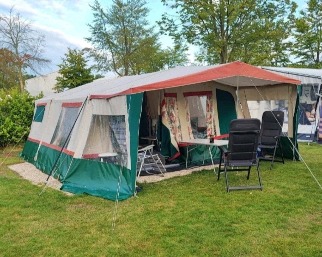 Joli auvent spacieux Alpenkreuzer Parade, couvercle de coffr, Caravanes & Camping, Enlèvement, Jusqu'à 6, Alpenkreuzer