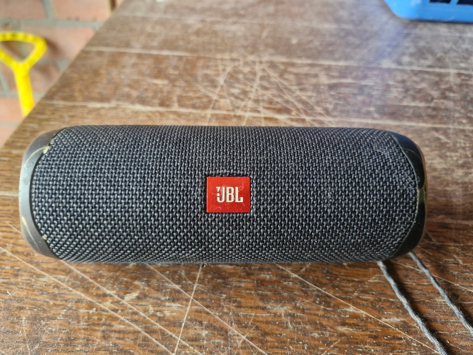 JBL  5, Enlèvement, JBL