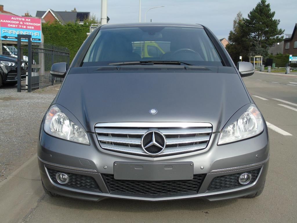Mercedes A180 CDI Avantgarde *08/2011*Ohboekje*Leder *EURO 5, Auto's, Voorwielaandrijving, Euro 5, Zwart, 4 cilinders