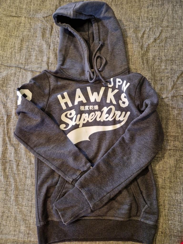 Pull SuperDry, taille XS, Envoi, Comme neuf, Taille 34 (XS) ou plus petite