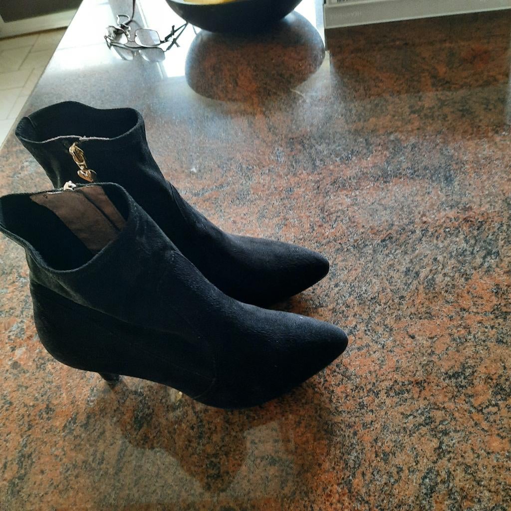 Zwarte denim enkellaarsjes M39, Zwart, Lage of Enkellaarzen, Zo goed als nieuw, Ophalen