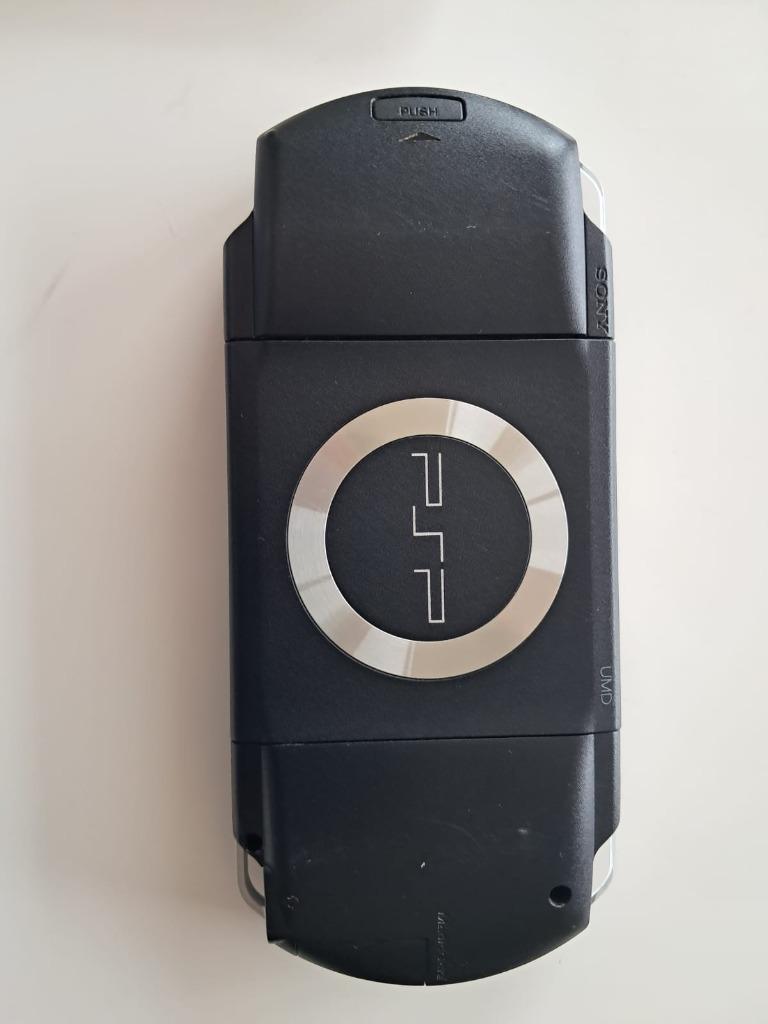 PSP 1004, Games en Spelcomputers, Zwart, Ophalen of Verzenden, PSP, Gebruikt