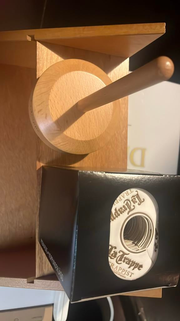La Trappe houten houder voor coasters + vulling, Verzamelen, Ophalen of Verzenden, Nieuw, Viltje(s), La Trappe