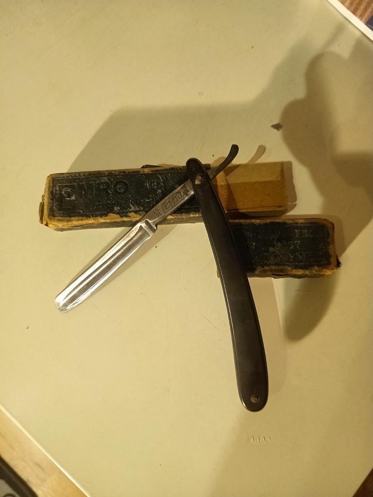Antiek scheermes Emro zeer oud, Antiek en Kunst, Ophalen of Verzenden