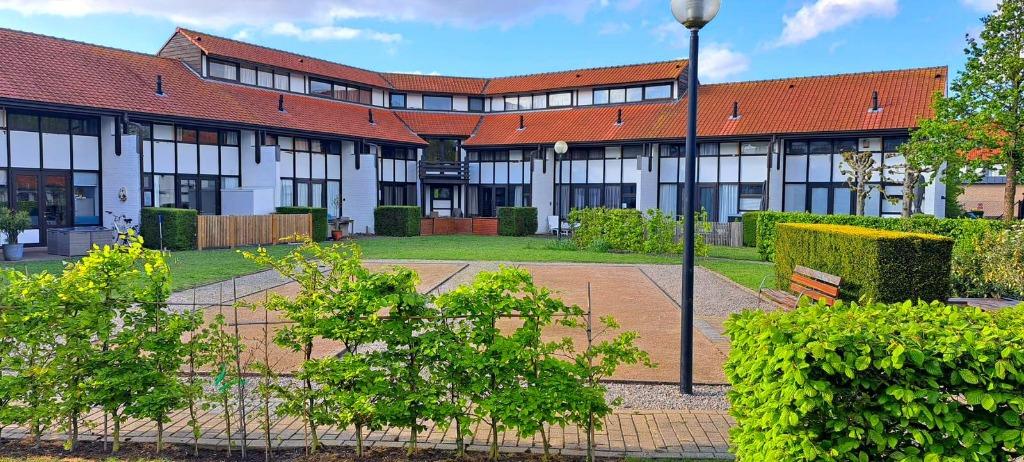 Gerenoveerde vakantiewoning in Westende 6p 210 per weekend, Internet, Overige typen, Overige, Eigenaar