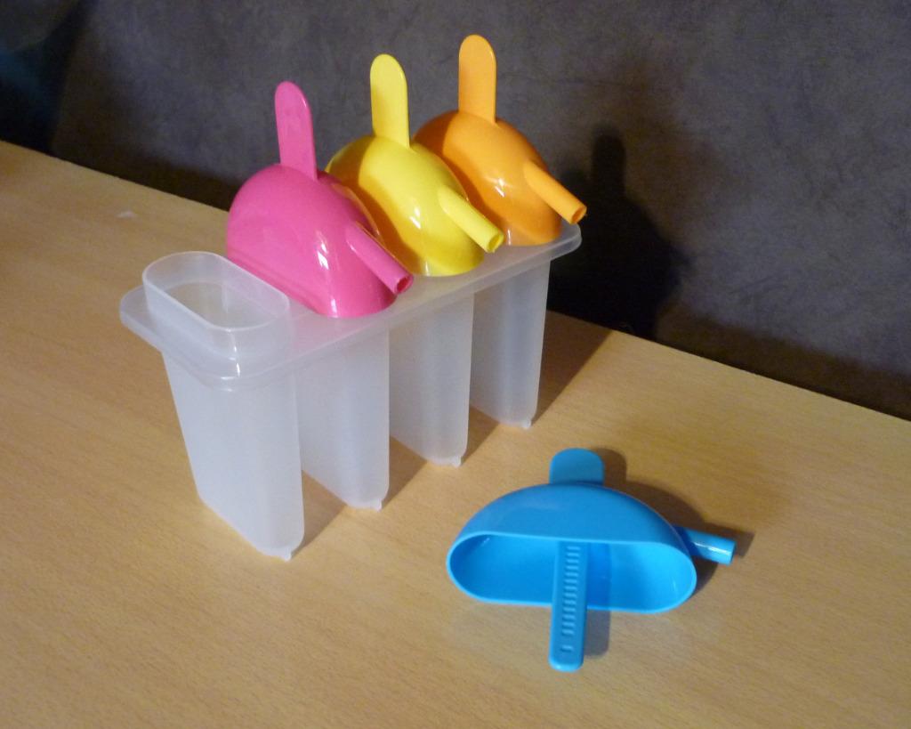 IJsjesmaker vormen in 4 kleuren, Huis en Inrichting, Keuken | Tupperware, Ophalen of Verzenden