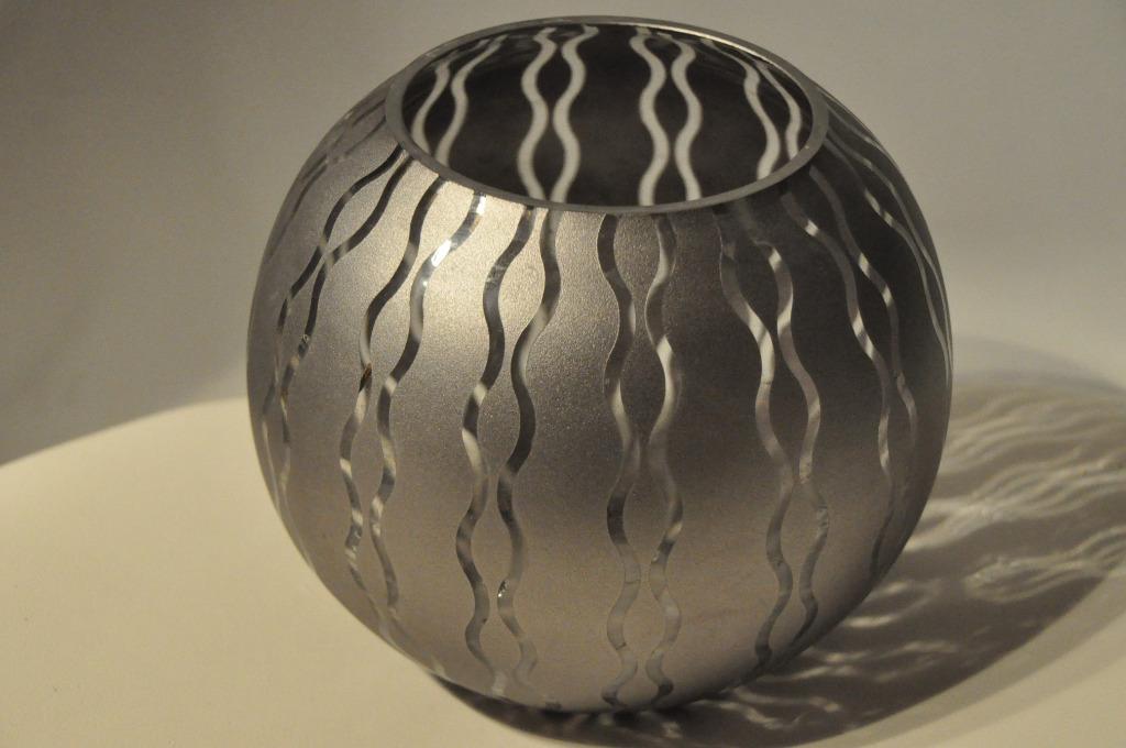 Vase rond en verre motif crenelé argenté, Moins de 50 cm, Autres couleurs, Verre, Enlèvement