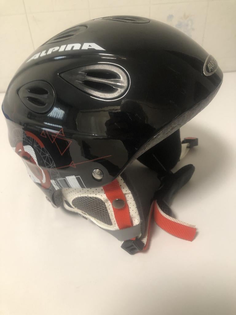 Ski Helm -Ski Handschoenen - Ski Jas, Sport en Fitness, Skiën en Langlaufen, Zo goed als nieuw, Kleding, Ski, Ophalen of Verzenden