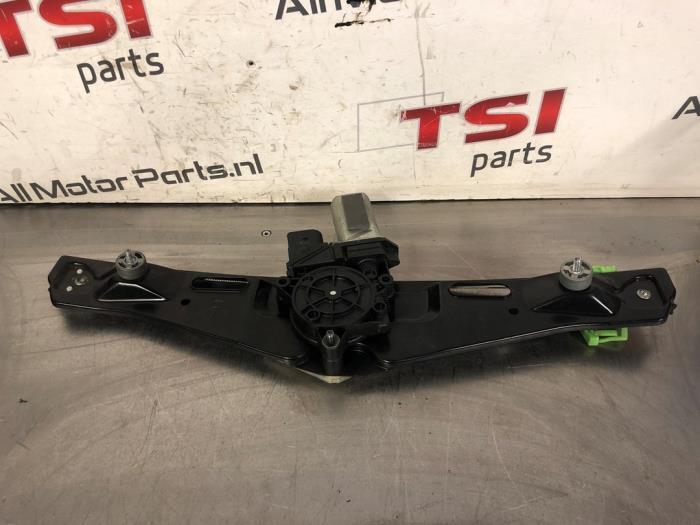 Mécanique vitre 4portes arrière gauche d'un BMW X1, -, 3 mois de garantie, Utilisé, -