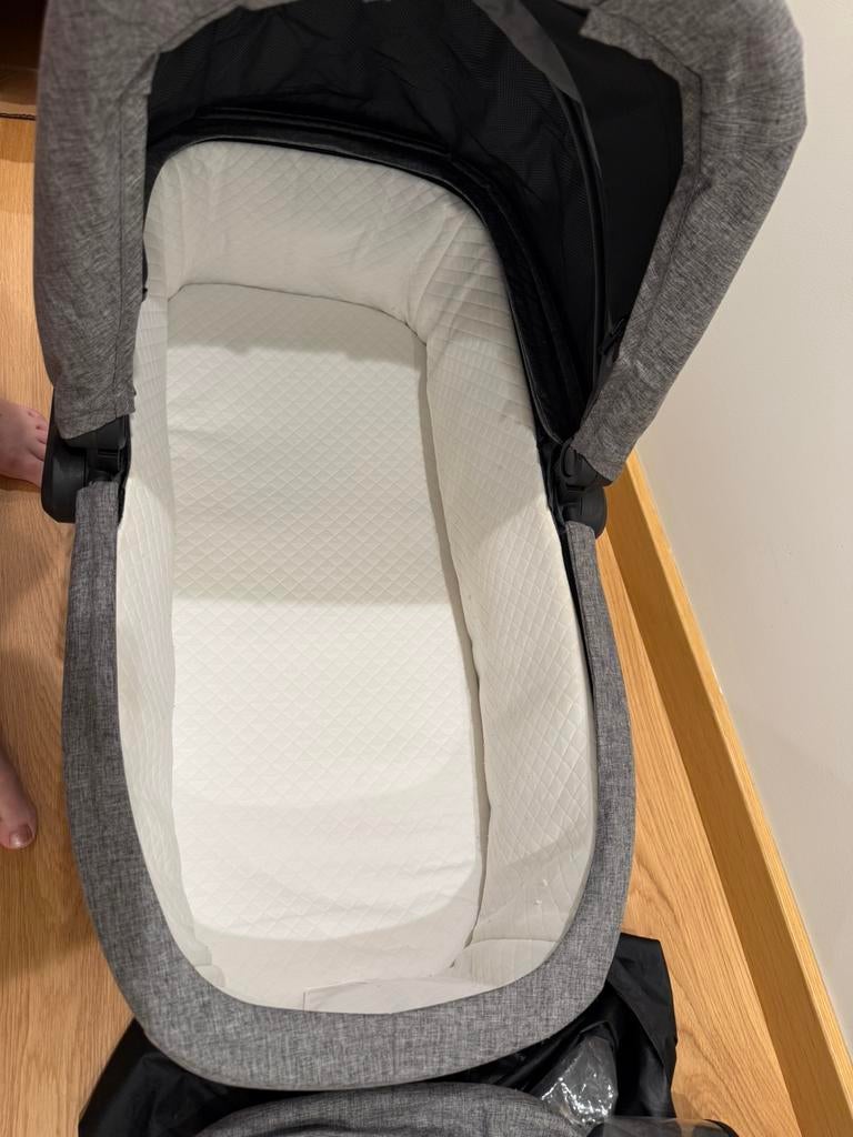 Reiswieg Thule Sleek melange grey + regenhoes, Gebruikt, Duowagen, Combiwagen, Ophalen