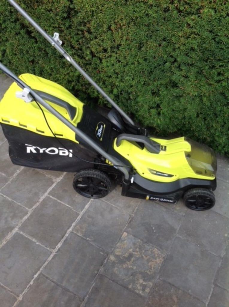 Ryobi ONE+ 18V HP Brushless Accu 33cm Grasmaaier (excl. accu, Tuin en Terras, Ophalen, Cirkelmaaier, Accu-grasmaaier, Zo goed als nieuw