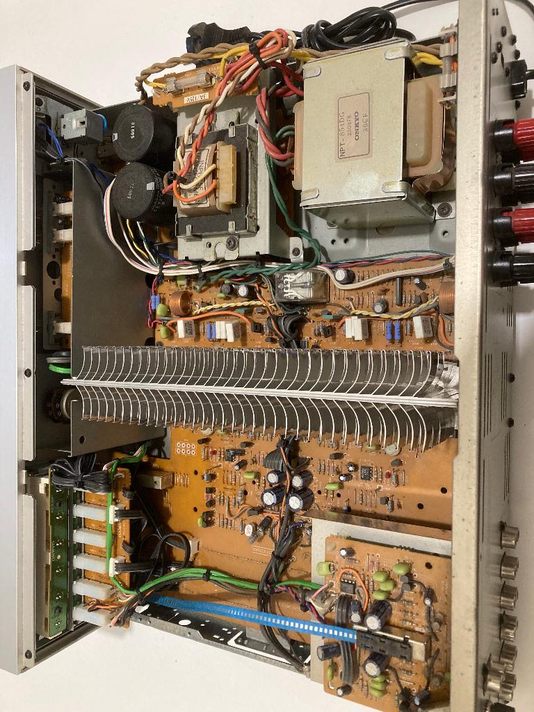 Te koop versterker ONKYO Integra A-8057, Ophalen, Gebruikt, Onkyo